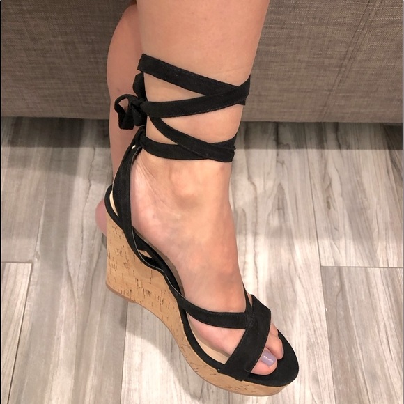 NWOT Guess black ankle tie wedges. - Picture 8 of 9